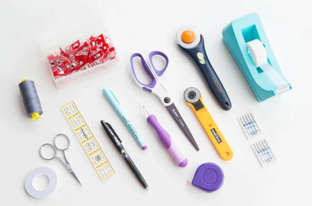 Jak uszyć czapkę dla dziecka? Poradnik krok po kroku dla początkujących